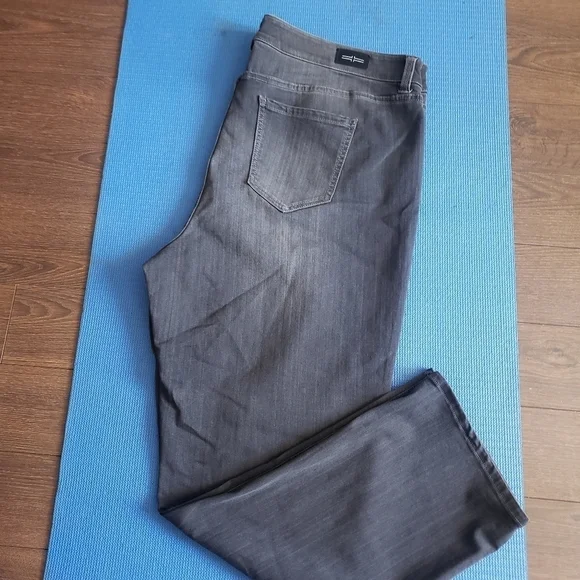 Liverpool Jeans - Picture 3 of 15